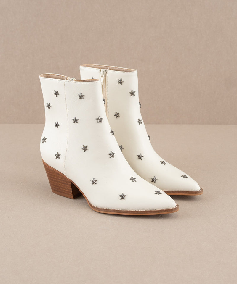 The Ivanna - Star Studded Western Boots