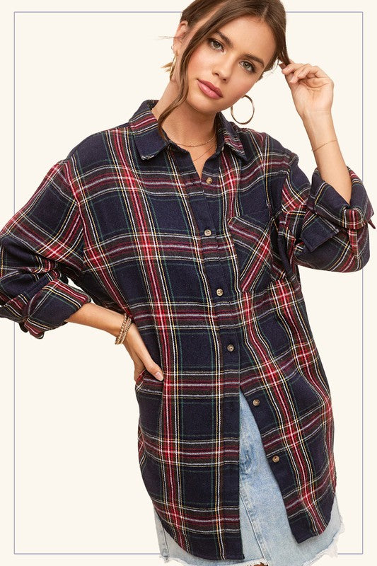 LOOSE FIT PLAID BUTTON DOWN SHIRT