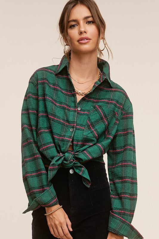 CLASSIC LONG SLEEVE BUTTON DOWN PLAID SHIRT IN GREEN