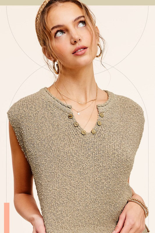 Slouchy Cropped Sleeveless Sweater Top in Oat