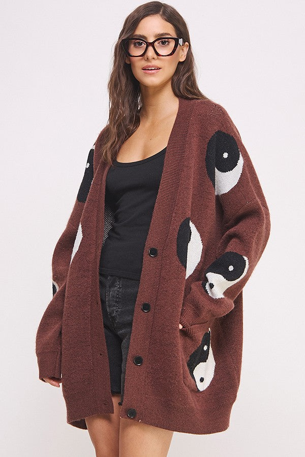 OVER SIZED YIN YANG CARDIGAN in Brown