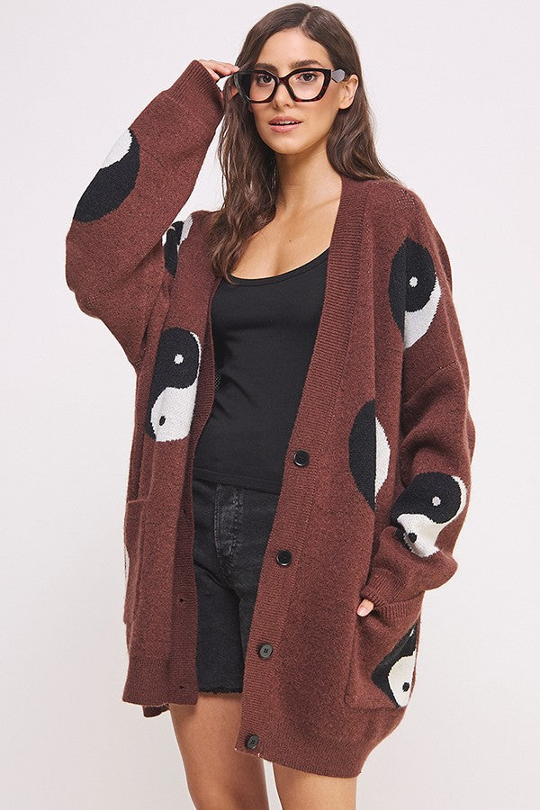 OVER SIZED YIN YANG CARDIGAN in Brown