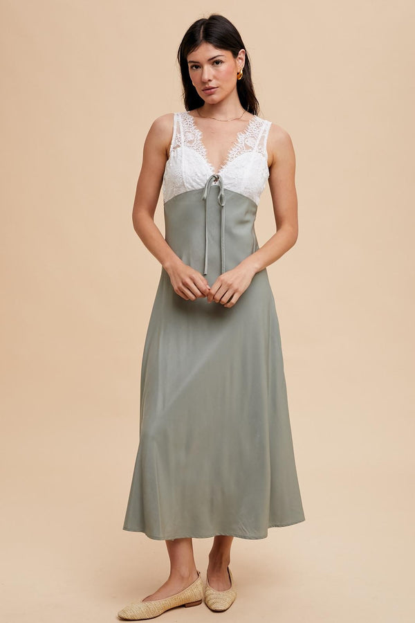 SCALLOPED LACE MAXI DRESS- Final Sale