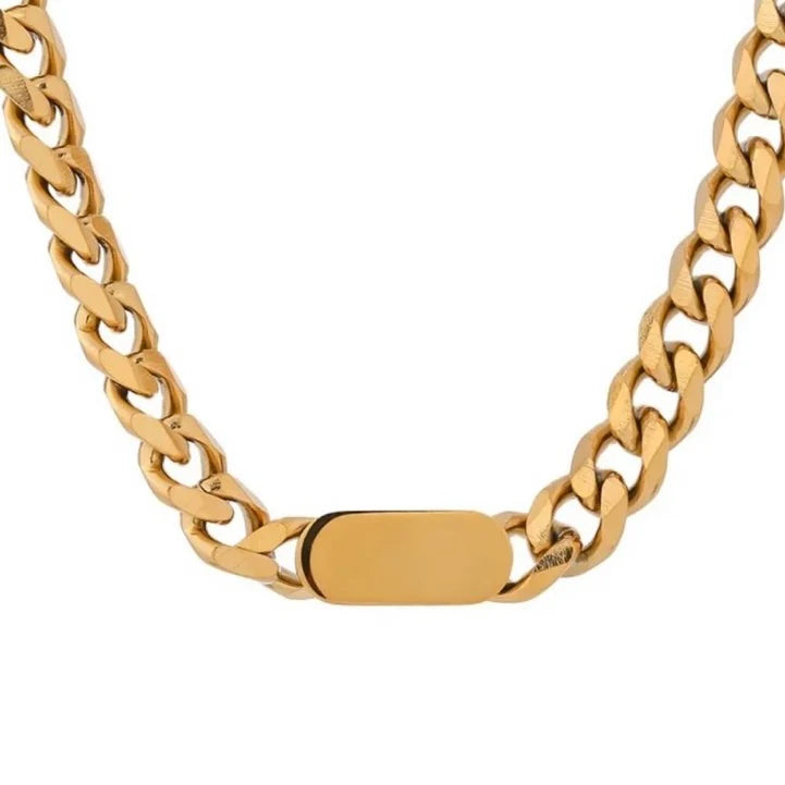 Gold Pendant Necklace