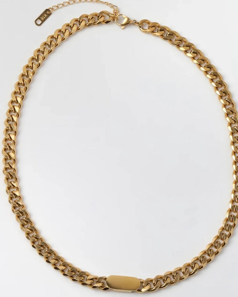 Gold Pendant Necklace