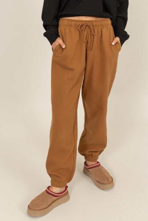 The Fan Fave Sweatpants in Brown