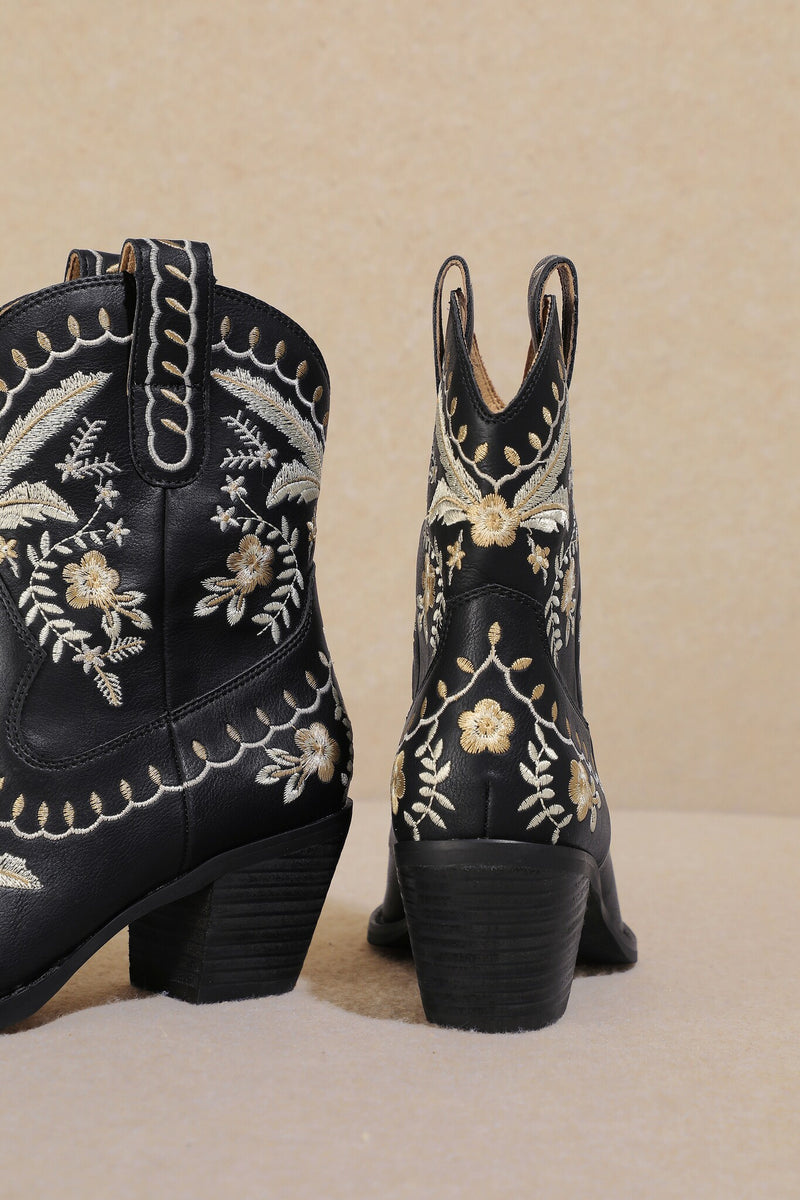 Corral Embroidered Boot in Black - MiiM Brand