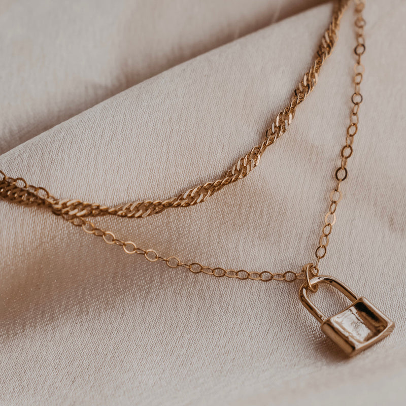 Gold Dainty Lock Necklace - Gold Filled
