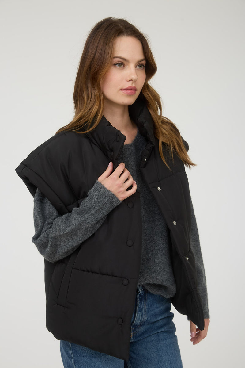 Oversized Snap Button Puffer Vest in Black