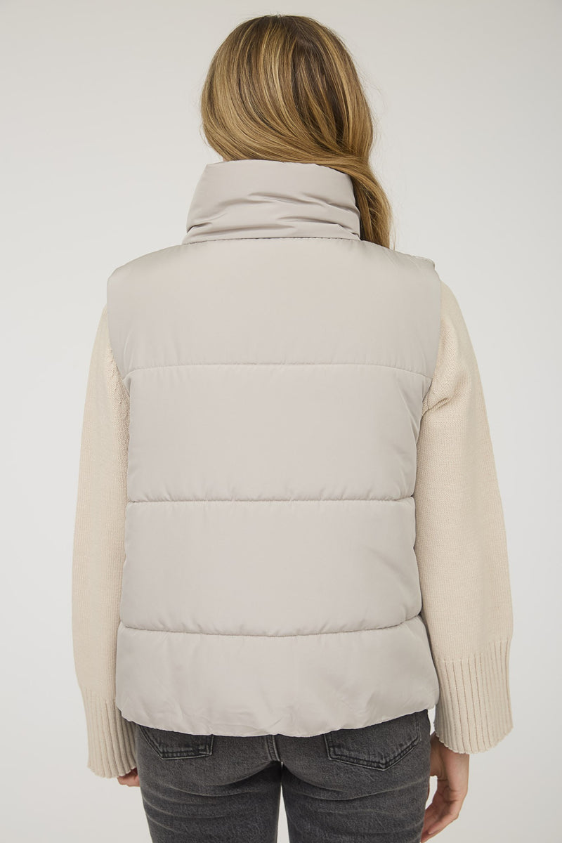 Solid Zip Up Puffer Vest in Cement