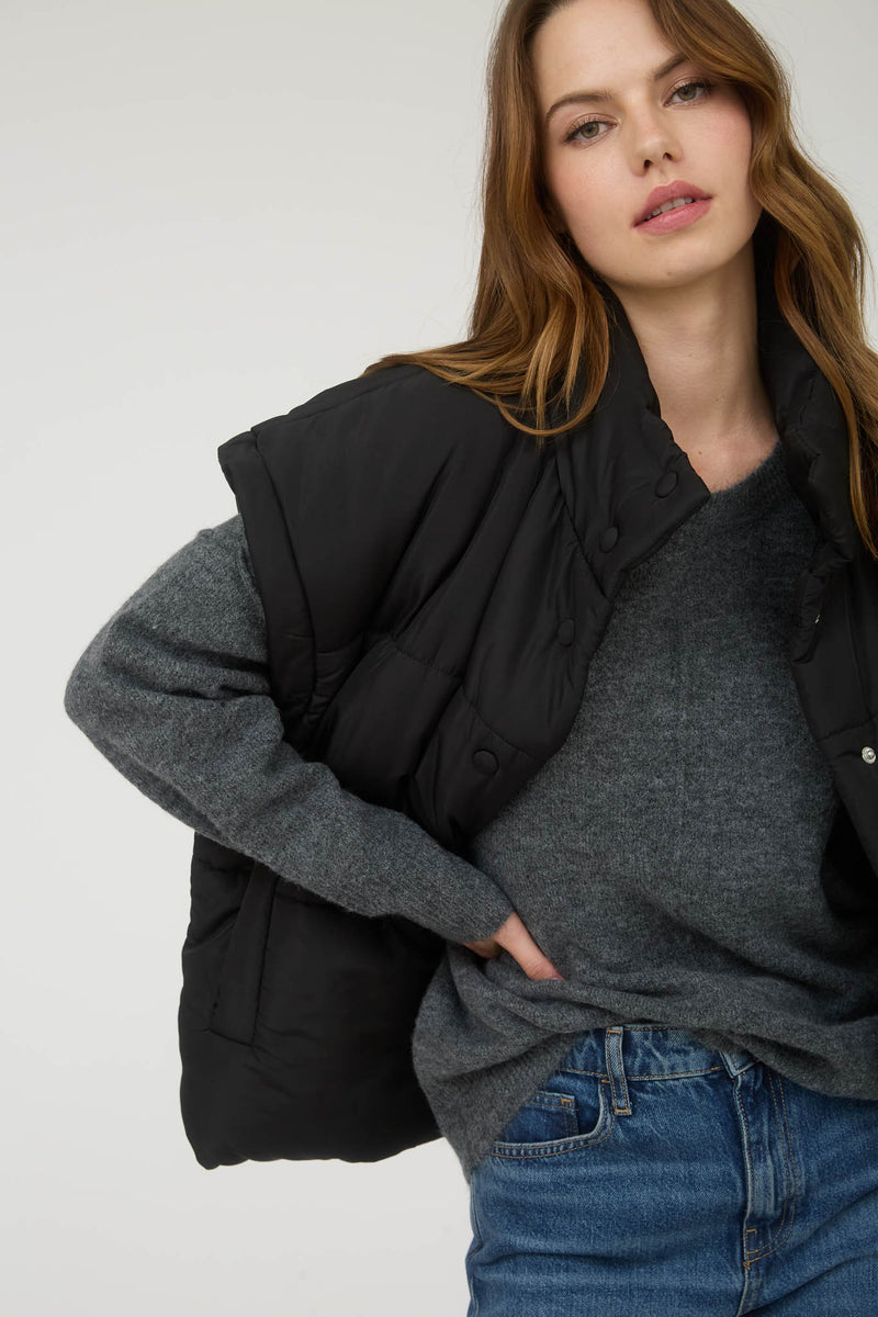Oversized Snap Button Puffer Vest in Black