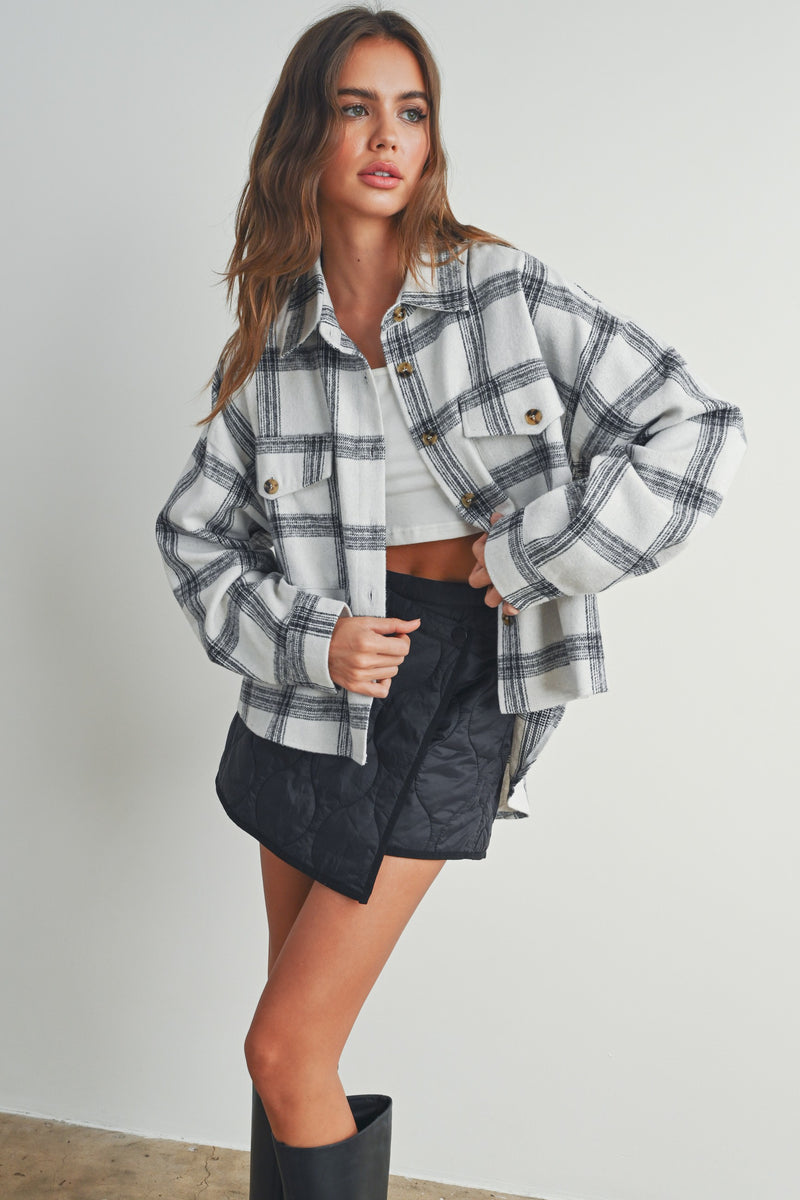 FRONT POCKETED HIGH AND LOW PLAID LS JACKET