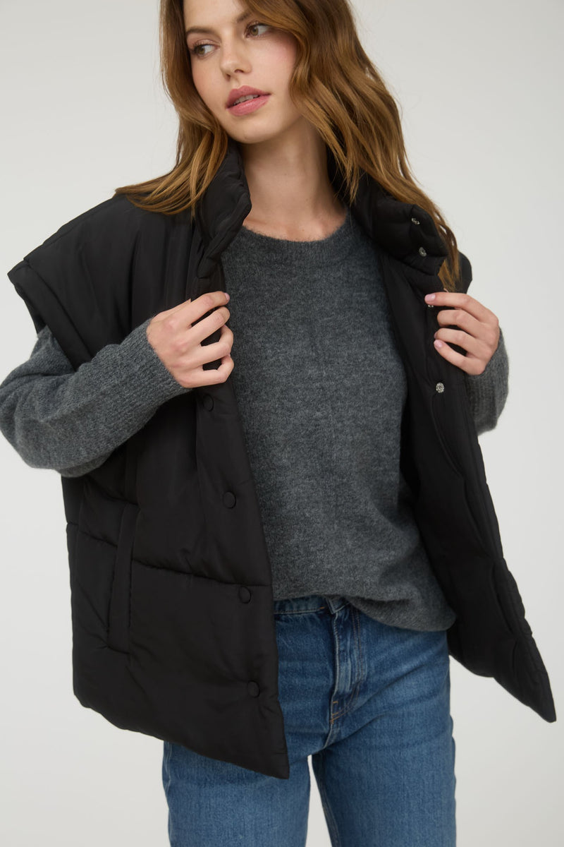 Oversized Snap Button Puffer Vest in Black