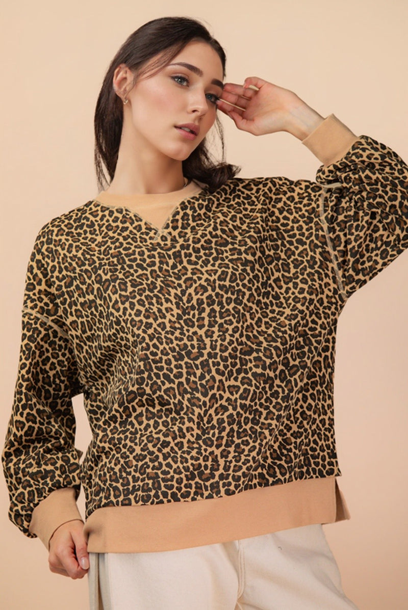 Leopard Printed Knit Casual Top