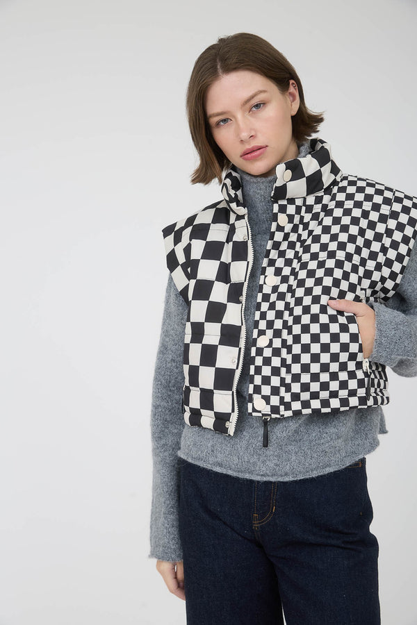 Checkered Cropped Zip-up Puffer Vest in Black