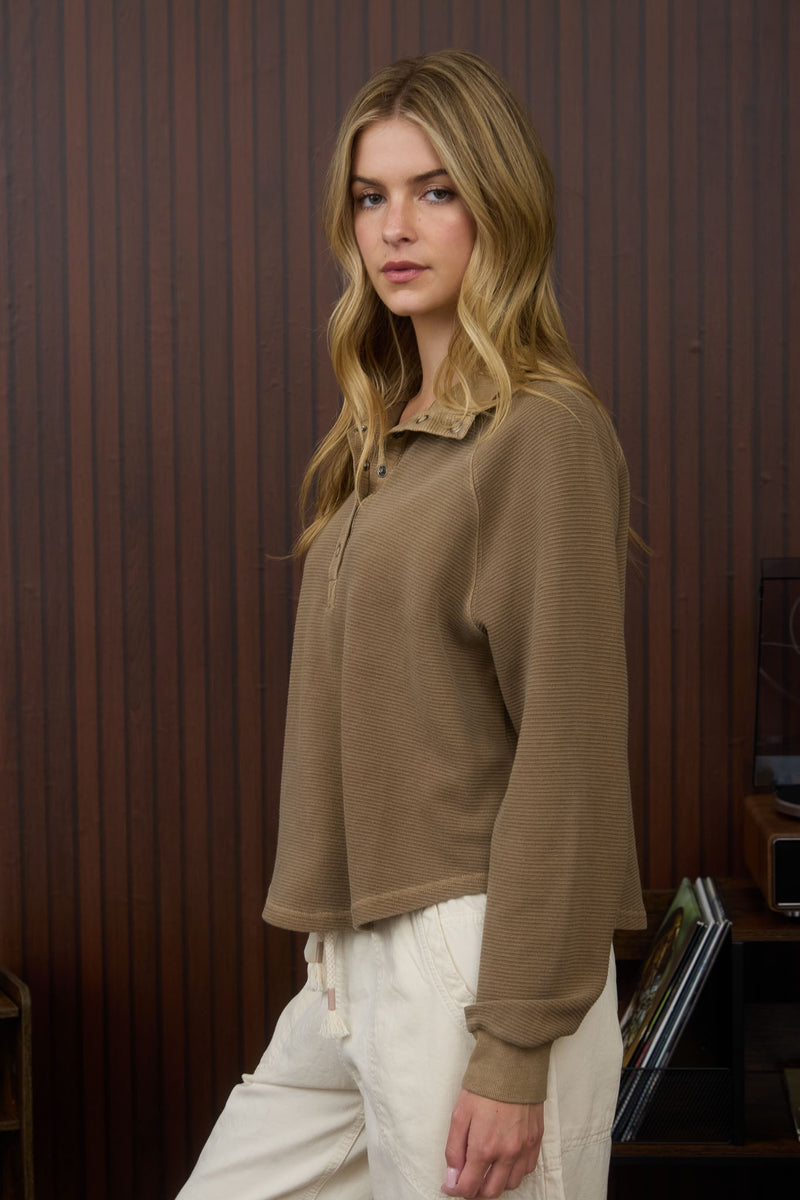 Mock Neck Half Snap Button Long Sleeve Knit Op in Brown