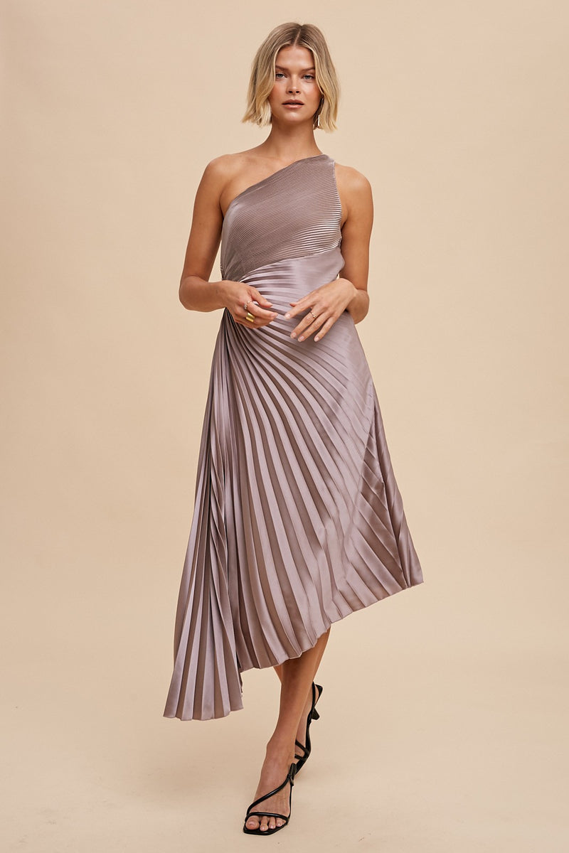 ACCORDION PLEATED ONE SHOULDER DRESS in Cashmere