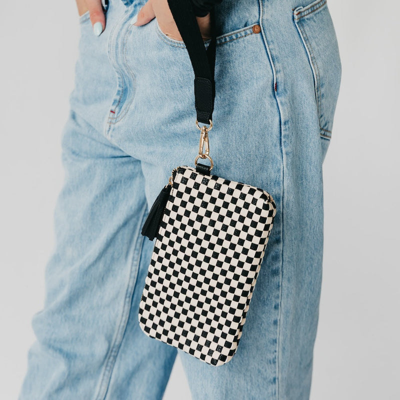 EMMA WOVEN CLUTCH WRISTLET - Checkered Black (Pretty Simple Bags)